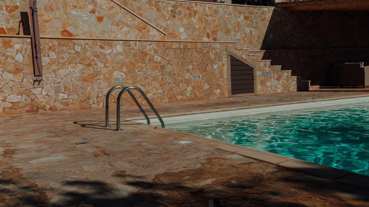 Pool And Sea View Apartments Agia Marina  Esterno foto
