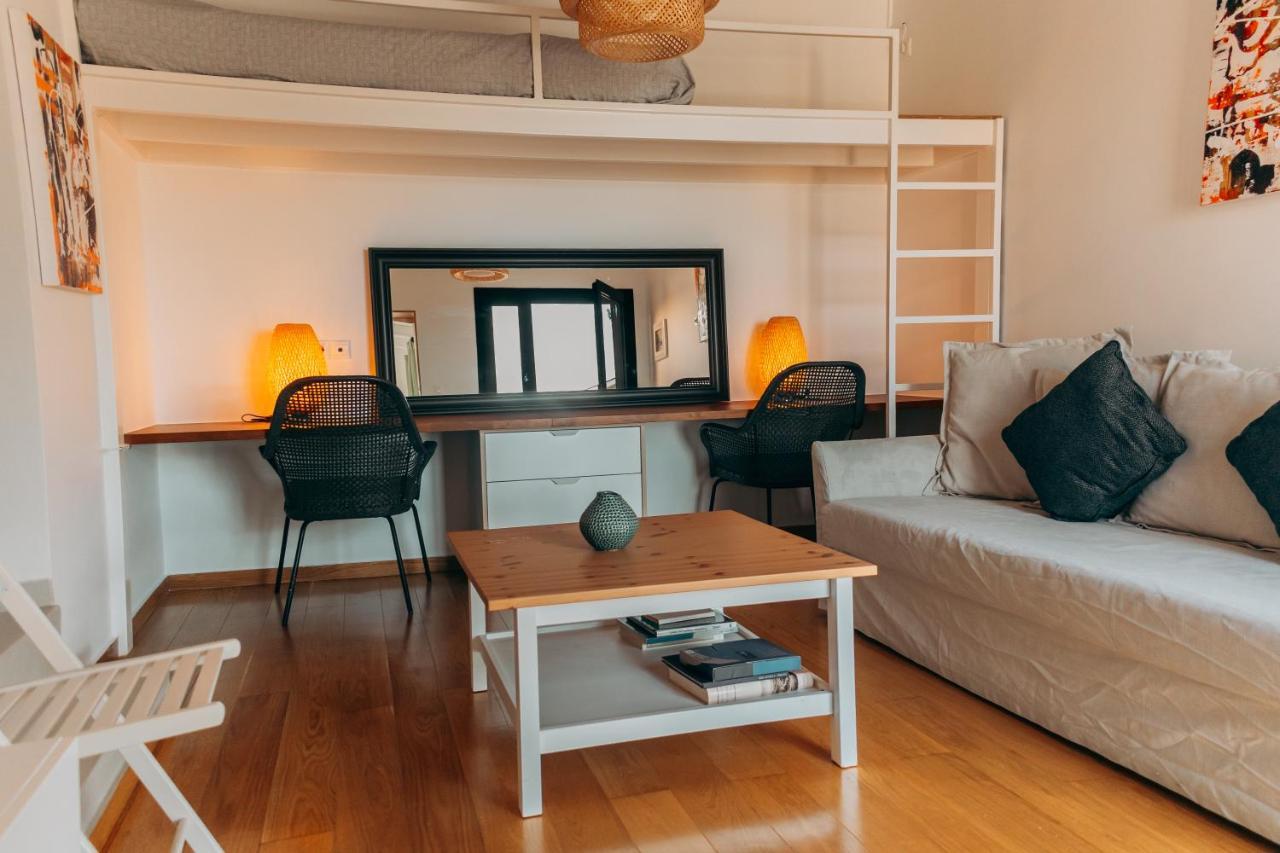 Pool And Sea View Apartments Agia Marina  Esterno foto