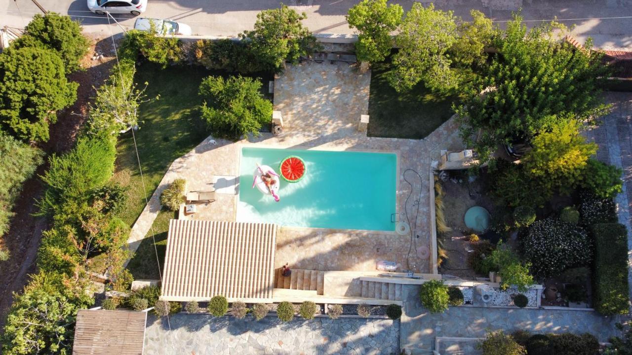 Pool And Sea View Apartments Agia Marina  Esterno foto